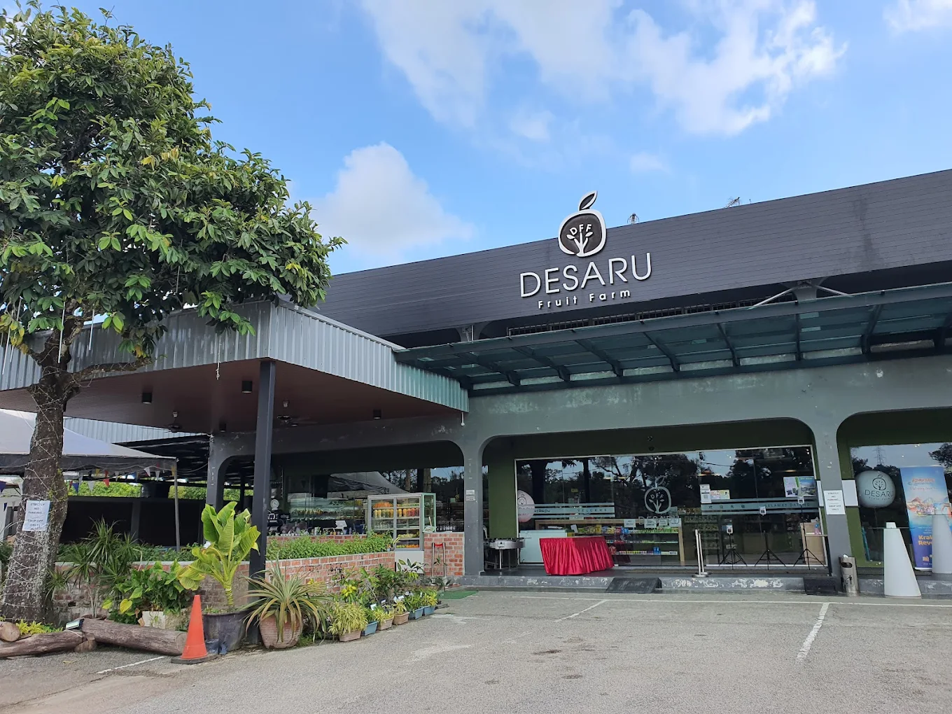 Desaru fruit farm